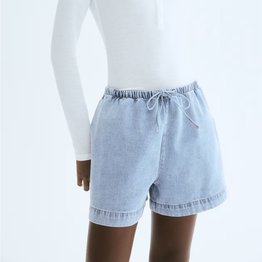 H&M Light Blue Women's Denim Drawstring Shorts - Picture 2 of 7